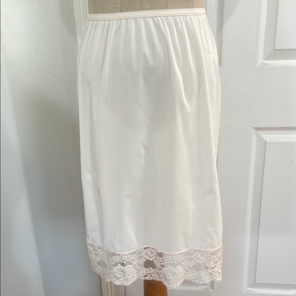 Vintage Vanity Fair lace pink nylon half slip midi Skirt pale pink womens size M